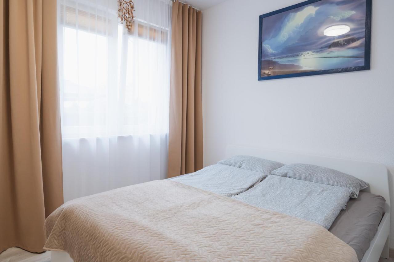Apartament Dla 4 Osob Blisko Morza นีคอร์เซ ภายนอก รูปภาพ
